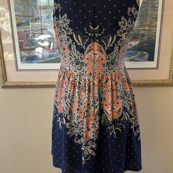 MEDALLION DRESS - Picture 3 of 4